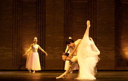 Claudio Santoro Balet.png